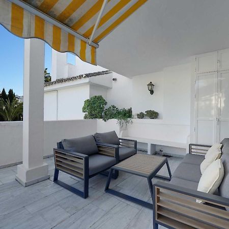 1104 First Line Beach Apartment Golden Beach Pool Марбелья Экстерьер фото