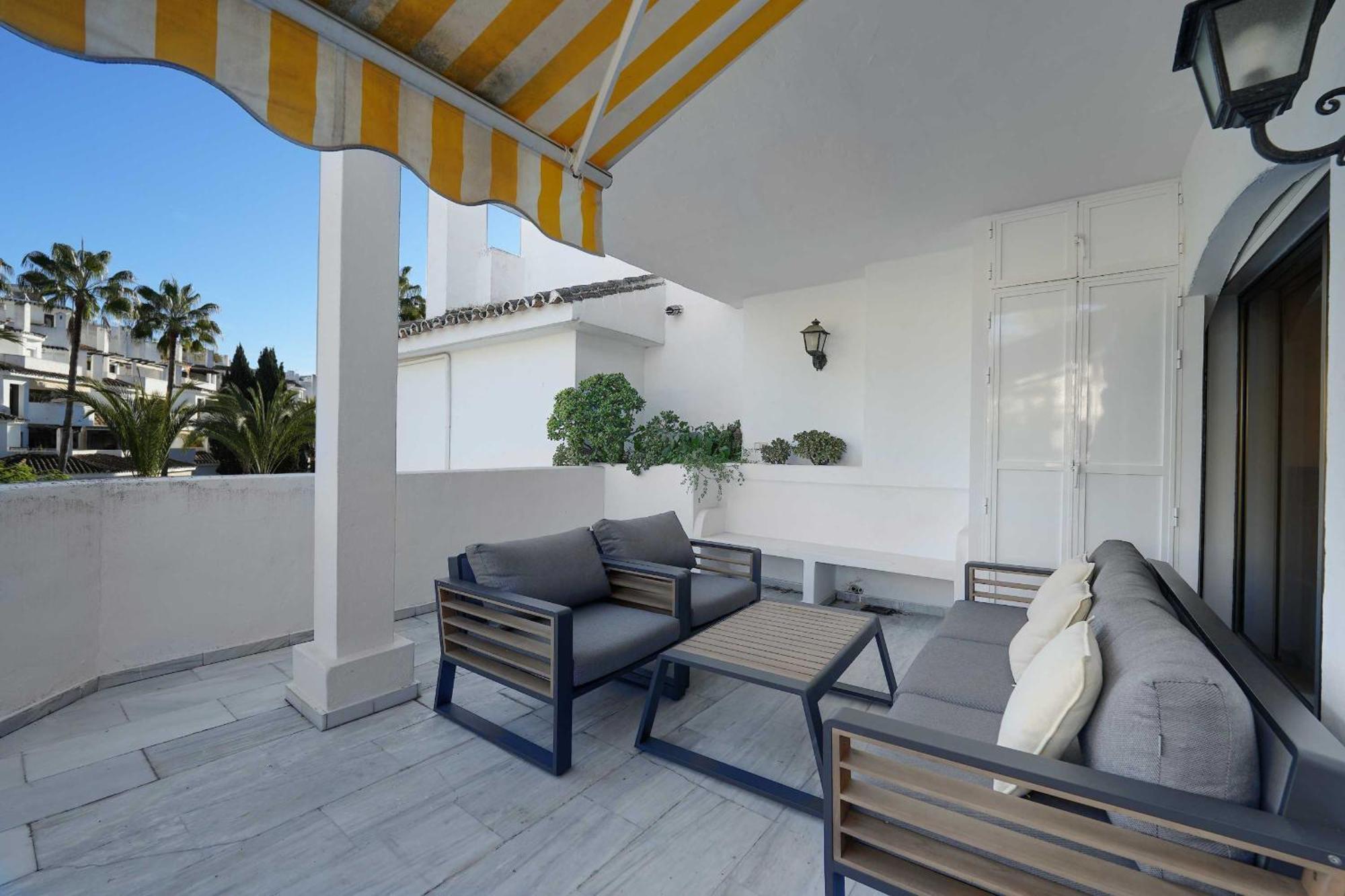 1104 First Line Beach Apartment Golden Beach Pool Марбелья Экстерьер фото