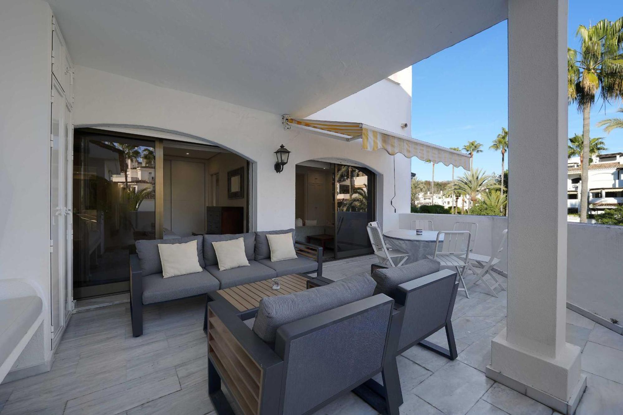1104 First Line Beach Apartment Golden Beach Pool Марбелья Экстерьер фото